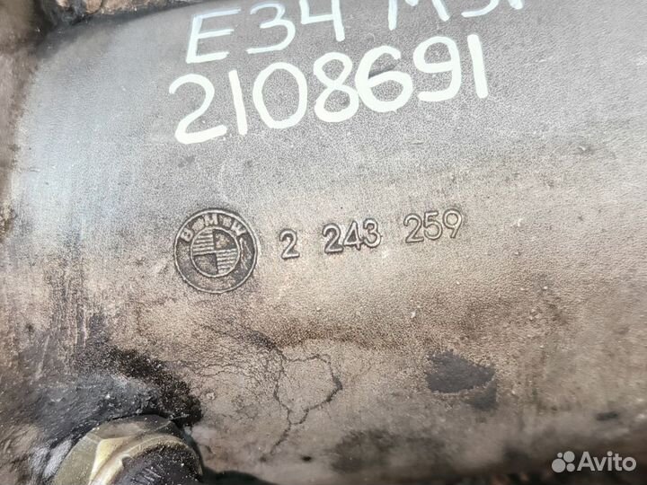 Кронштейн фильтра вмw 5-cеpия Е34 M51