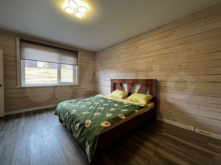 Коттедж 160 м² на участке 10 сот.