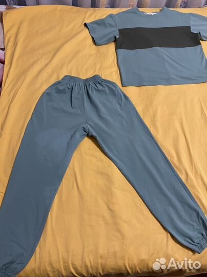 Спортивный костюм женский 44 46