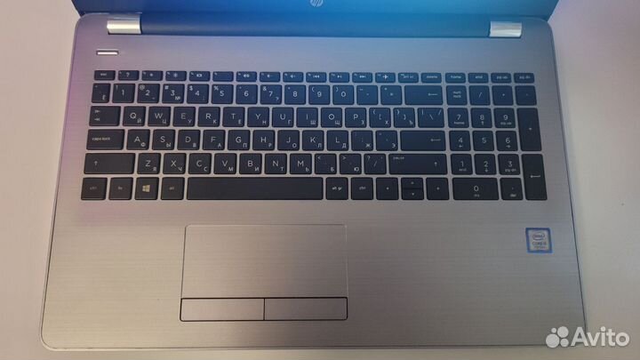 Hp 250 G6 i5 7200u/8GB/256 M.2/ Full HD