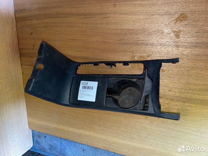 Подстаканники Toyota Corolla седан 1NR-FE 2010