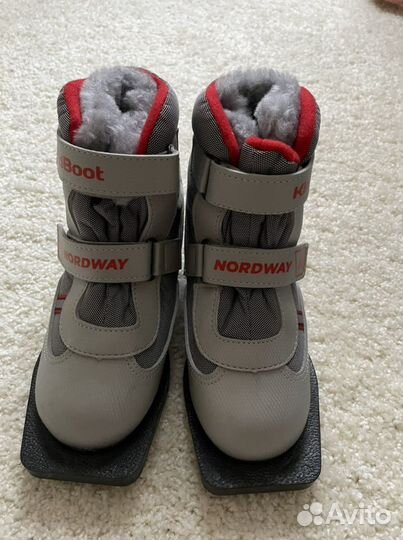 Лыжные ботинки р 32-33