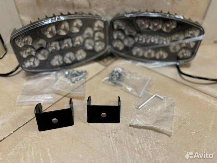 Фары LED дальний свет 12/24V 6 шт