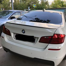 Спойлер Bmw F10 (тонкий)чёрный глянец