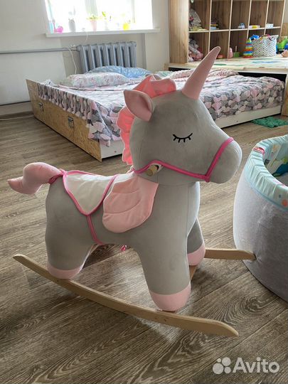 Детская качалка лошадь