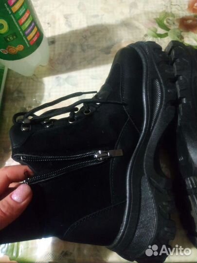 Ботинки женские(36размер)