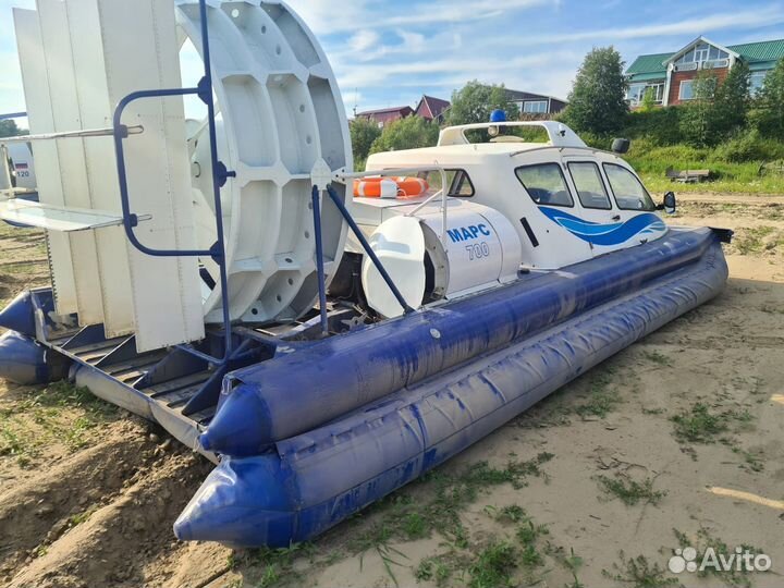 Катер на воздушной подушке Марс 700