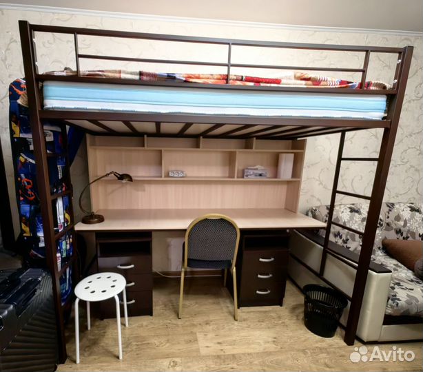 Гарнитур: Кровать-чердак, п.стол (+матрас askona)