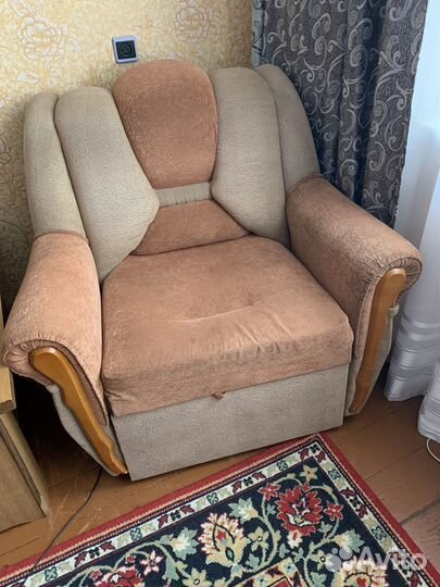 Угловой диван, кресло -кровать, кресло