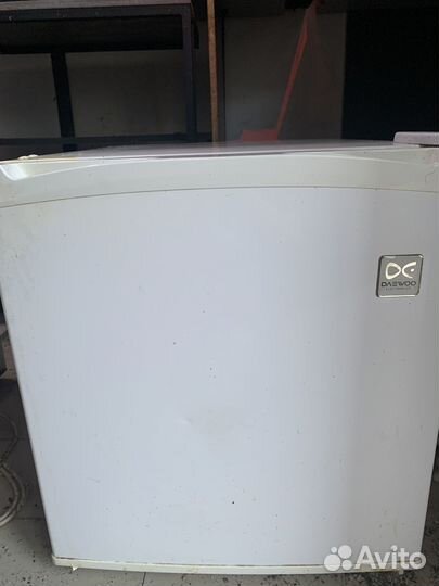 Холодильник бу маленький