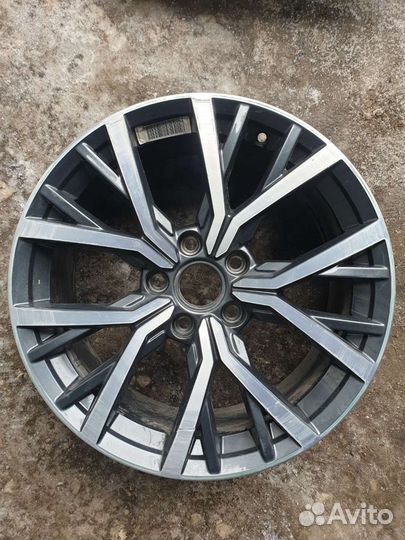 Tiguan диск r17 1штука