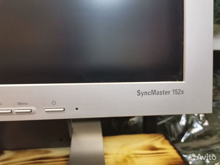 Монитор Samsung SyncMaster 152B без зарядки