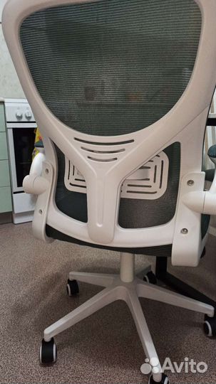 Офисные стулья бу на колесах