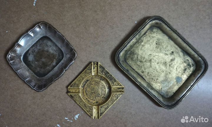 Поднос и пепельница