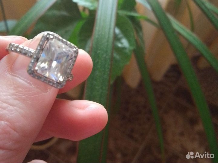 Серебряное кольцо