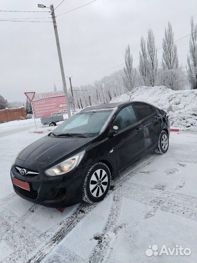 Hyundai Solaris 1.6 AT, 2012, 218 000 км