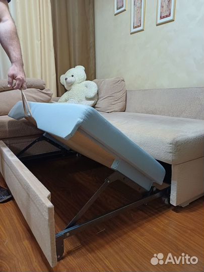 Продам угловой диван