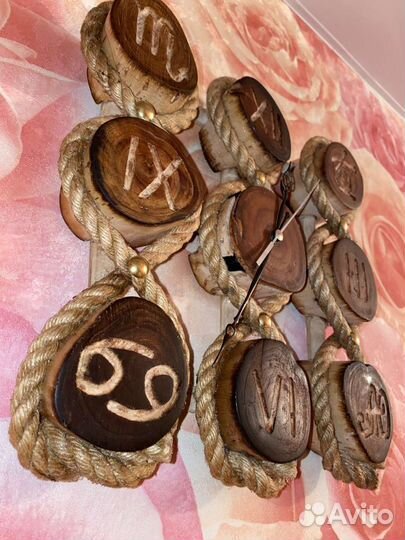 Деревянные часы из эвкалипта