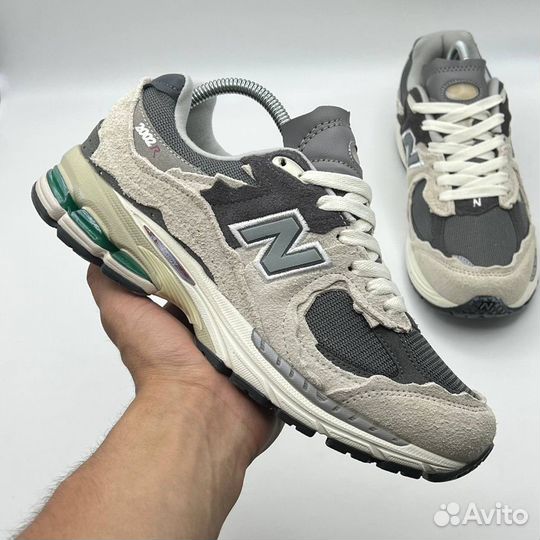 Кроссовки New Balance 2002R