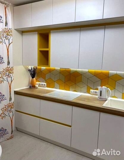 Кухонный гарнитур в стиле хай тек