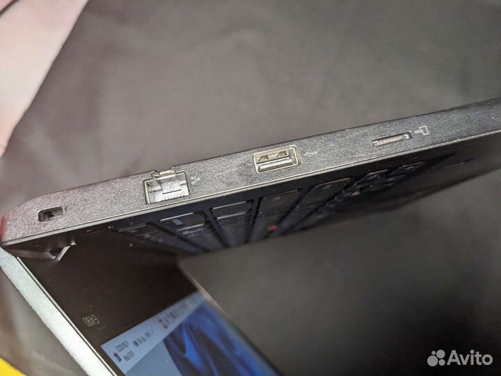 Thinkpad E490 i5 8265U 16/256gb FHD