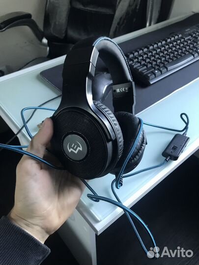 Игровой набор мышь клавиатура наушники коврик