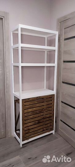 Стеллаж этажерка с корзиной для белья из массива