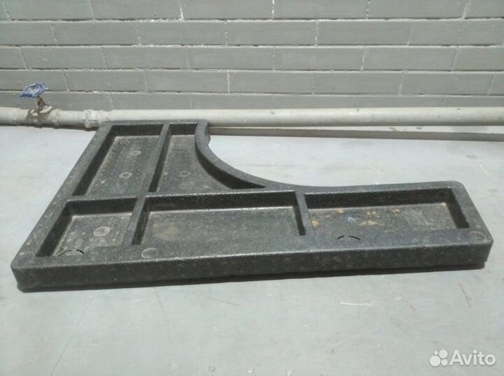 Пенопласт багажника задний левый Ford Focus 2