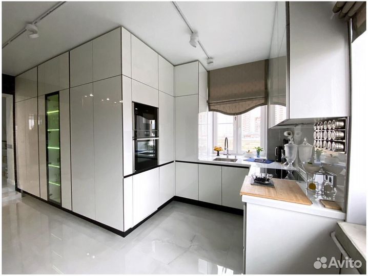 Кухонный гарнитур с техникой