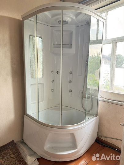 Душевая кабина 90х90