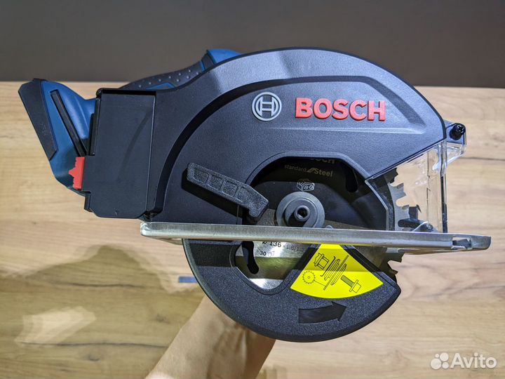 Дисковая пила по металлу Bosch GKM 18V-50