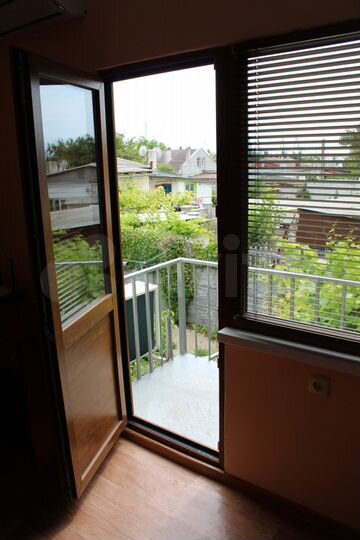 Комната 10 м² в 1-к., 2/2 эт.