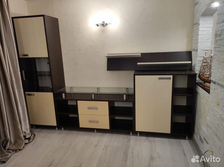 Стенка в гостиную