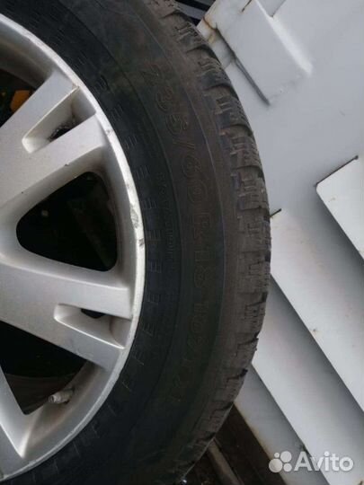 Nokian Tyres Hakkapeliitta 5 235/60 R18 107