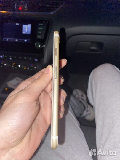 Продам iPhone 7 в хорошем состоянии
