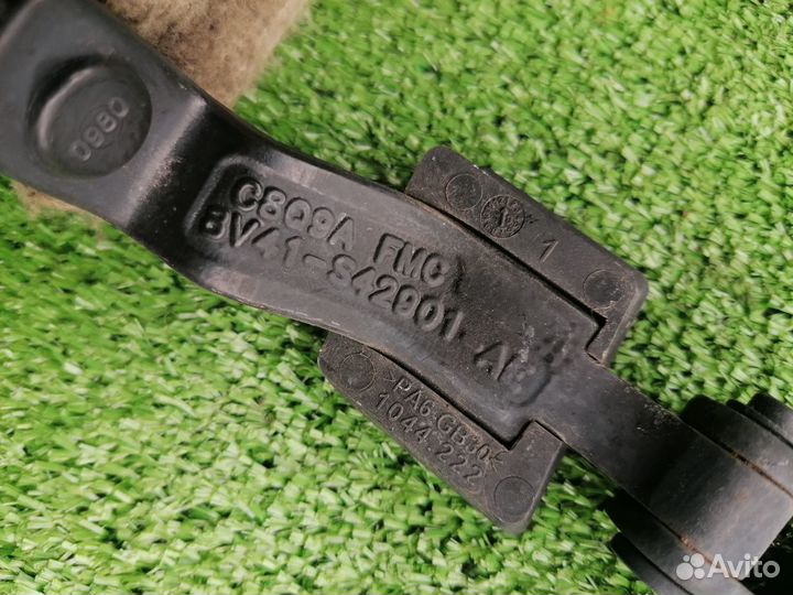 Петля багажника стекла прав на Ford Kuga 2008-2012