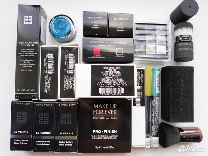 Givenchy корректор,кисти, тон. крем,лак,пудра,тени