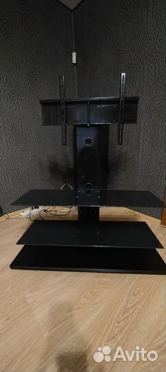 Стеклянная тумба под тв