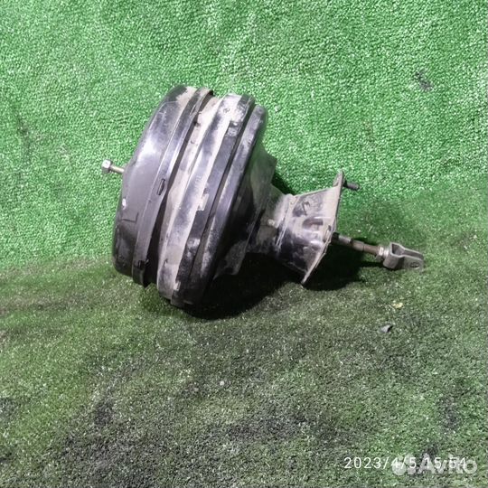 Усилитель тормозов вакуумный Opel Omega B