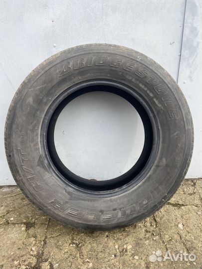 Bridgestone Dueler H/T 265/65 R17