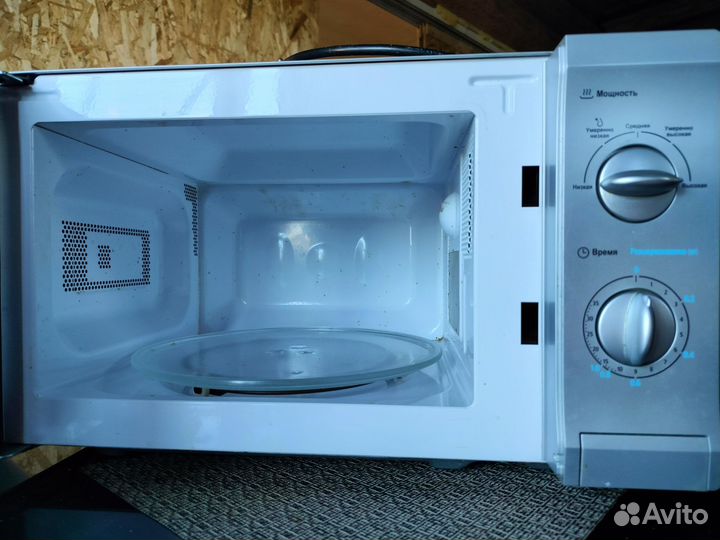 Микроволновая печь Midea