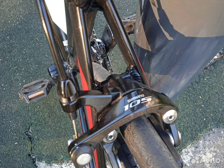 Шоссейный велосипед Giant Contend 2