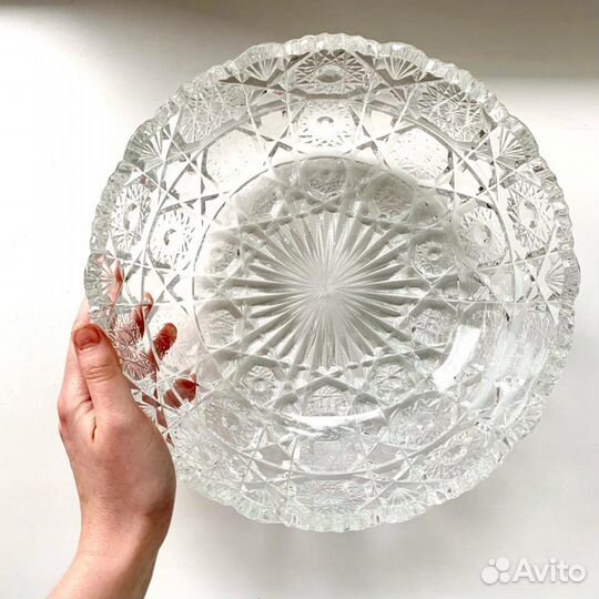 Хрусталь: рог, блюдо, рыбницы, ладья, рюмки