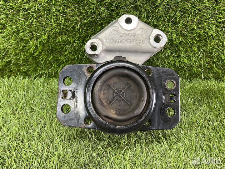 Опора двигателя правая DV6C Peugeot 308