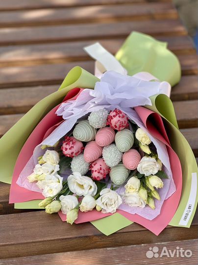 Букеты из клубник в шоколаде