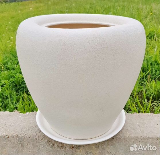 Кашпо горшок для цветов