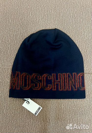 Шапка от Moschino. Новая. Оригинал