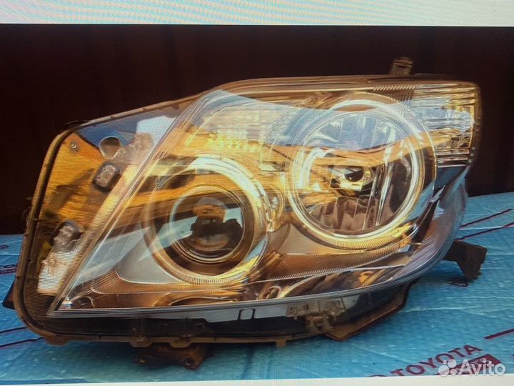 Фара левая новая Прадо 150