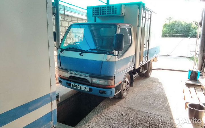 Mitsubishi Fuso Canter рефрижератор, 1998