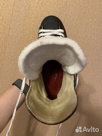 Хоккейные коньки Graf 609, 9d (9 1/2 по Graf)